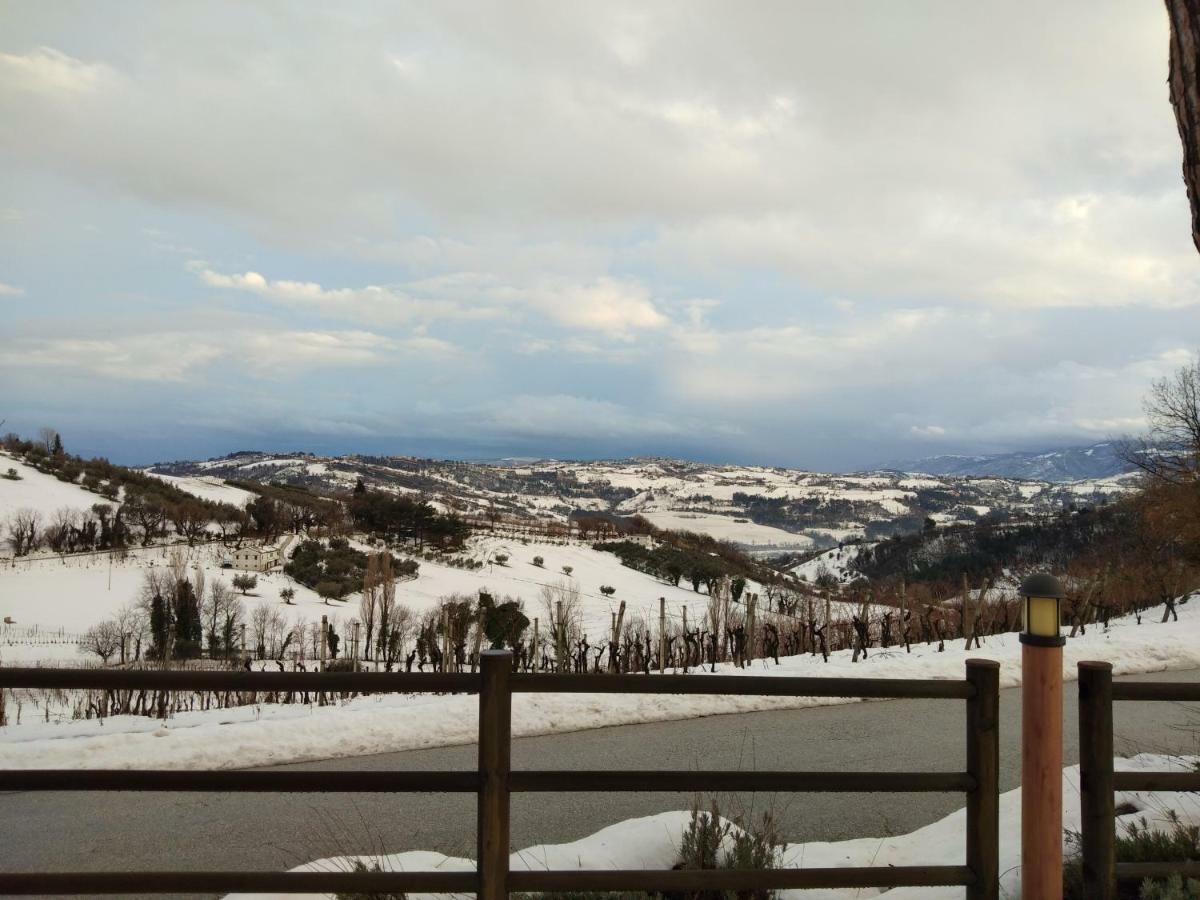Agriturismo "Le Piagge" Castelplanio Bagian luar foto