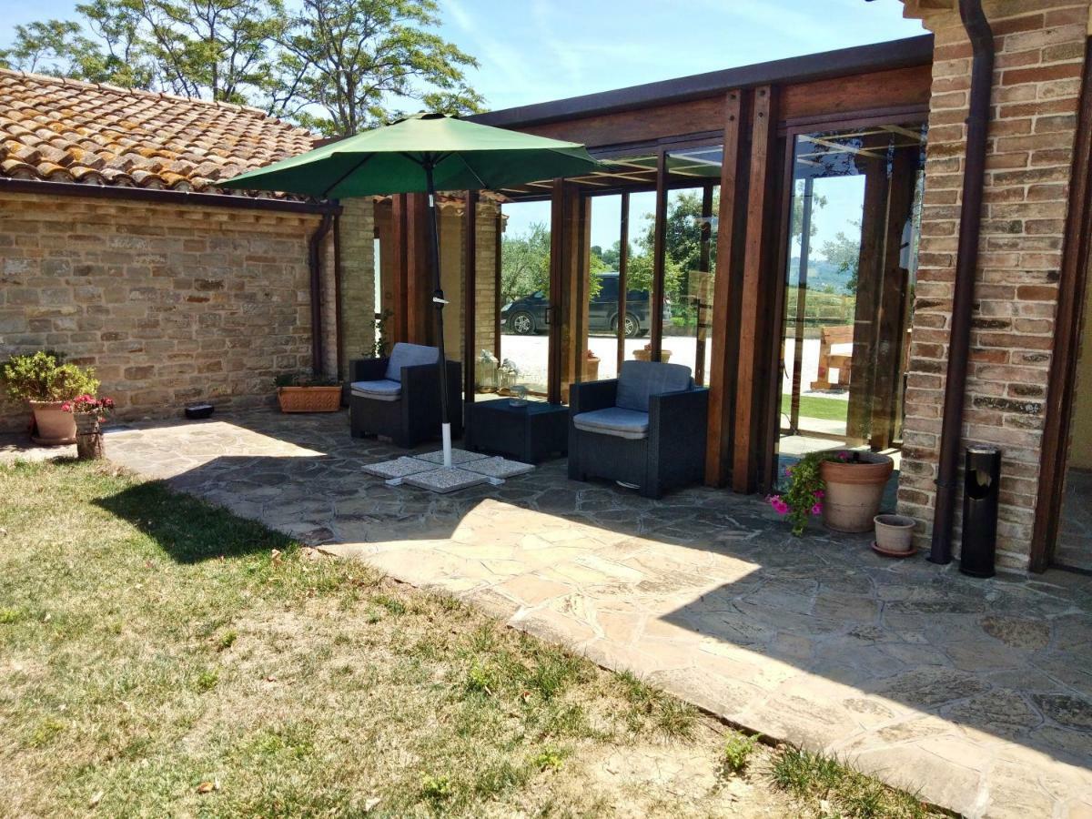 Agriturismo "Le Piagge" Castelplanio Bagian luar foto